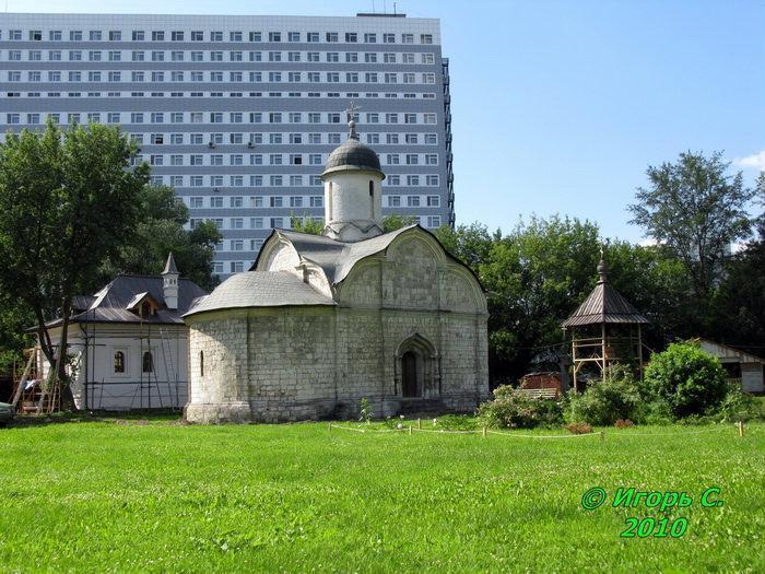 http://photos.wikimapia.org/p/00/01/25/35/81_big.jpg