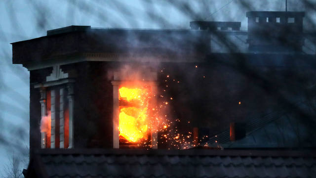 http://images.vfl.ru/ii/1617220410/e6205a61/33898206_m.jpg
