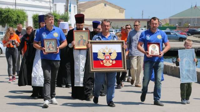 http://images.vfl.ru/ii/1527152286/fc51270c/21866056_m.jpg