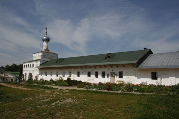 http://photos.wikimapia.org/p/00/05/32/04/81_big.jpg
