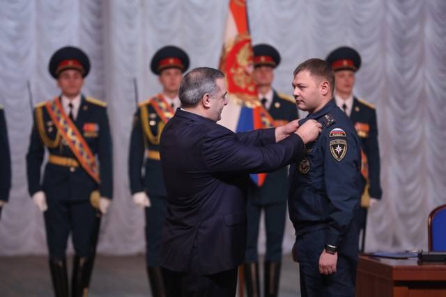http://images.vfl.ru/ii/1518676941/2cf510c2/20593336_m.jpg