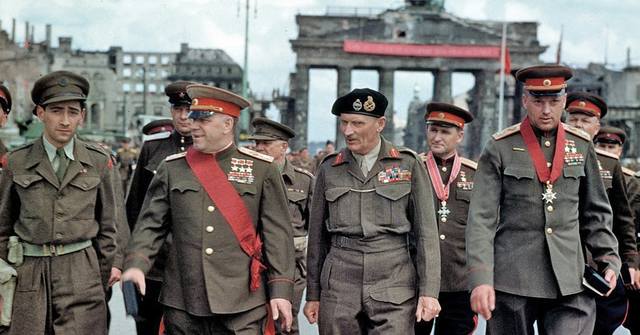 http://images.vfl.ru/ii/1557388644/557f2617/26471317_m.jpg