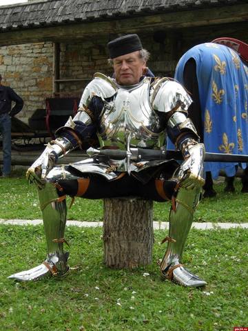 http://images.vfl.ru/ii/1573844834/bf8db75d/28574766_m.jpg