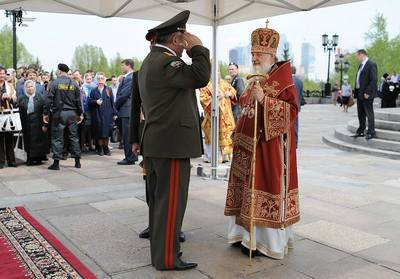 http://images.vfl.ru/ii/1558201256/5739f2c0/26578068_m.jpg