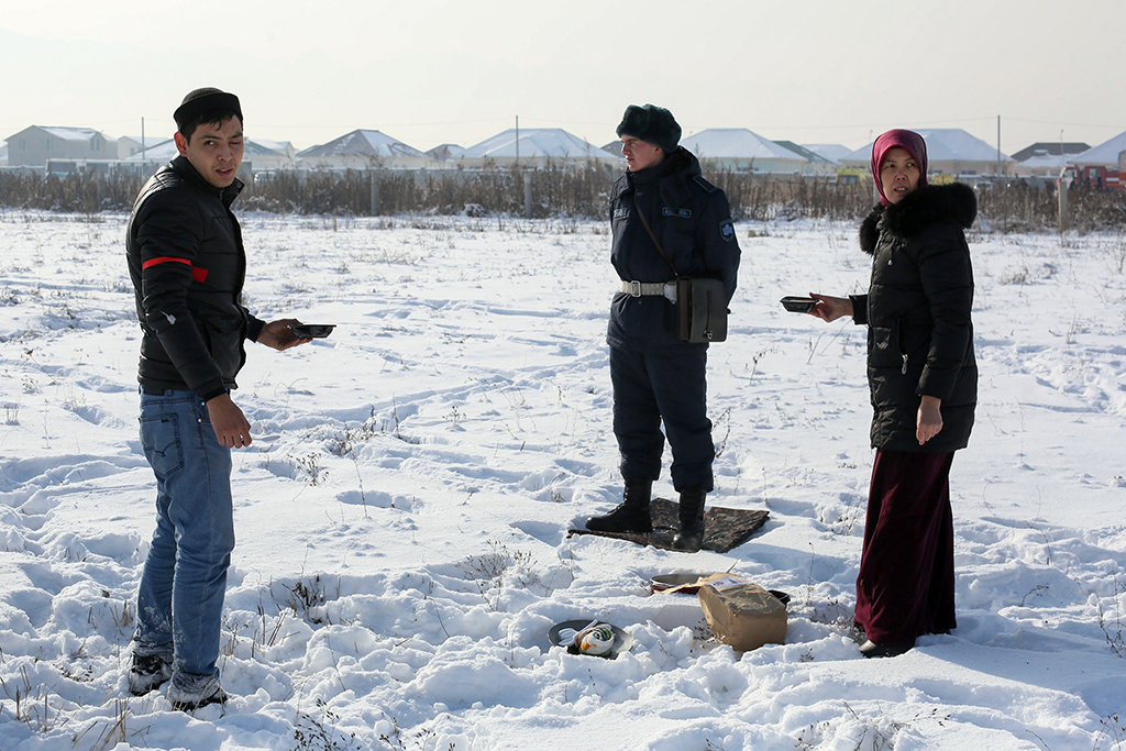 http://images.vfl.ru/ii/1577445865/5e4d2c36/29041510.jpg