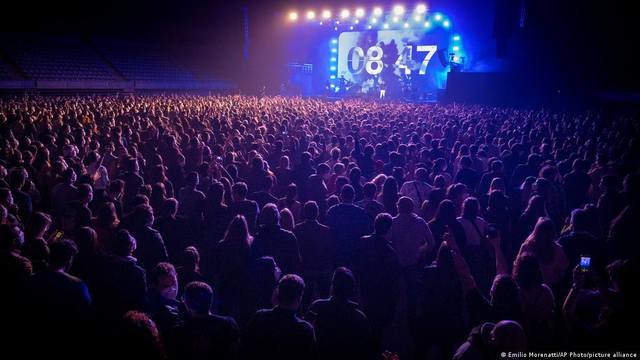 http://images.vfl.ru/ii/1618687868/9f8545e4/34121376.jpg