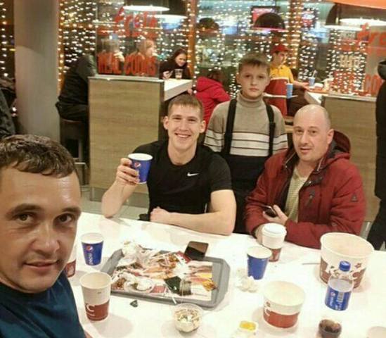 http://images.vfl.ru/ii/1519049771/42b6fcb8/20650750_m.jpg