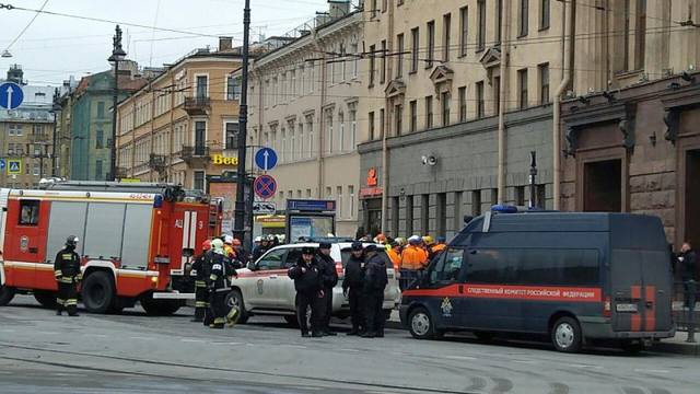 http://images.vfl.ru/ii/1519041939/4a073f7f/20649025_m.jpg
