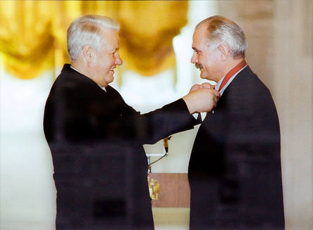 http://images.vfl.ru/ii/1591545921/22969eb6/30744063_m.jpg