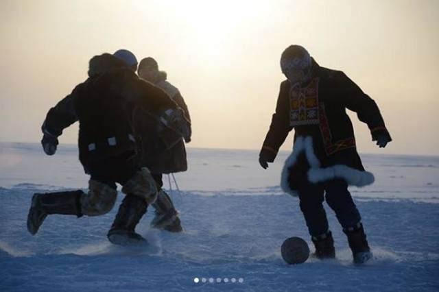 http://images.vfl.ru/ii/1569922835/5c93c285/28034413.jpg
