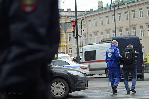 http://images.vfl.ru/ii/1519041939/a71858cd/20649028_m.jpg
