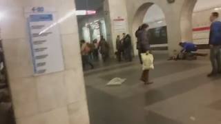 http://images.vfl.ru/ii/1503330815/a7518168/18323518_m.jpg