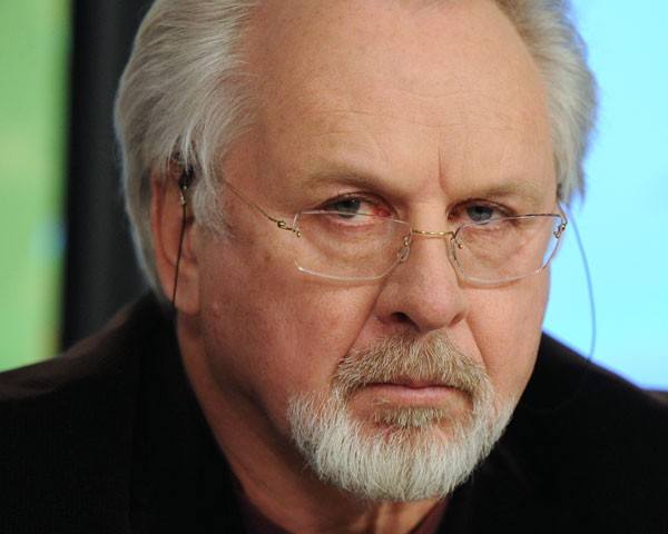 http://images.vfl.ru/ii/1524931222/1579091a/21543150_m.jpg