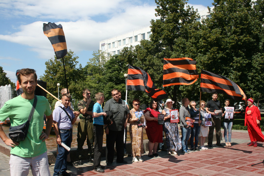 http://ic.pics.livejournal.com/elena_mahrova/45882357/6459/6459_900.jpg