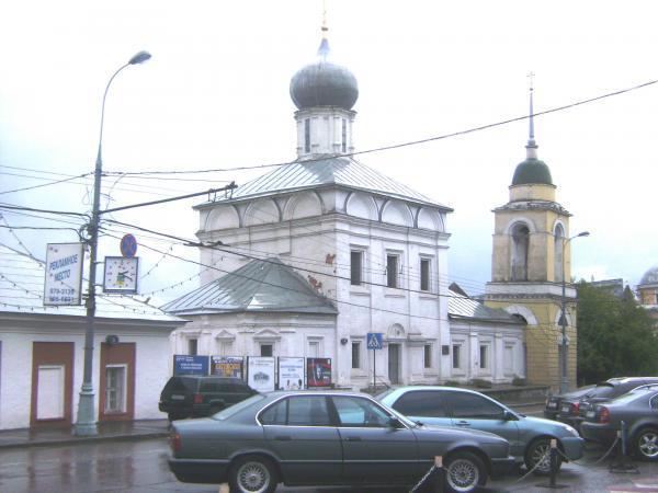 http://photos.wikimapia.org/p/00/01/02/24/86_big.jpg