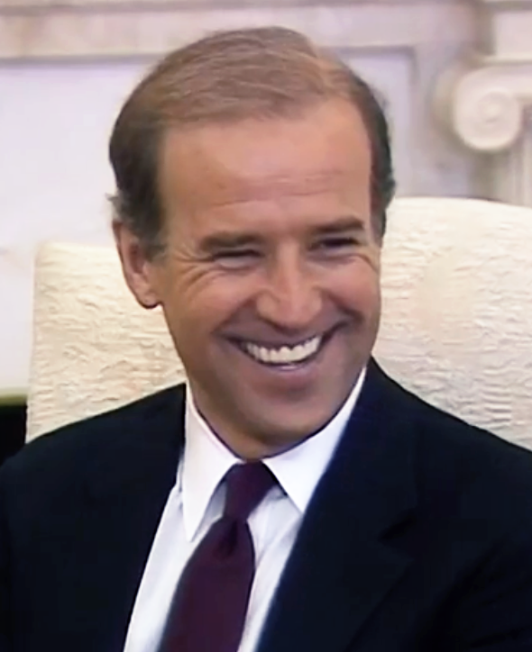 https://upload.wikimedia.org/wikipedia/commons/8/84/Joe_Biden_in_1987_at_White_House.png