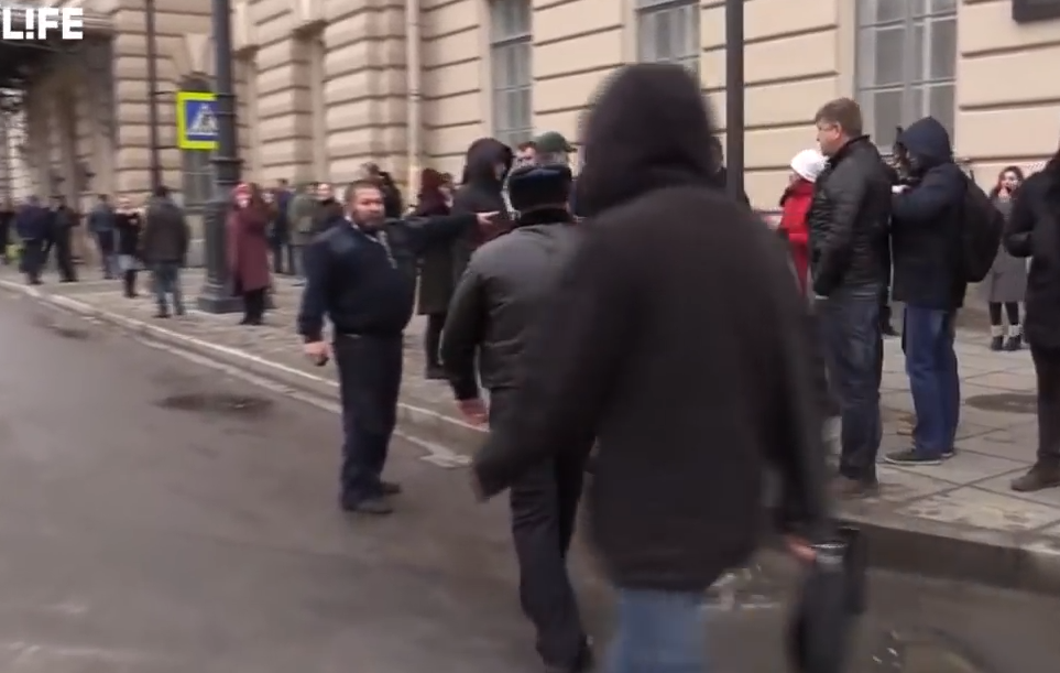 http://images.vfl.ru/ii/1493062167/9a9cc6e9/16985692.png