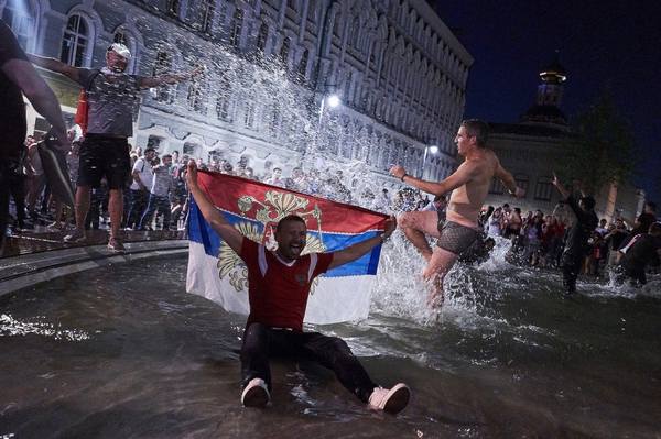 http://images.vfl.ru/ii/1530555360/f28edd0e/22333000_m.jpg