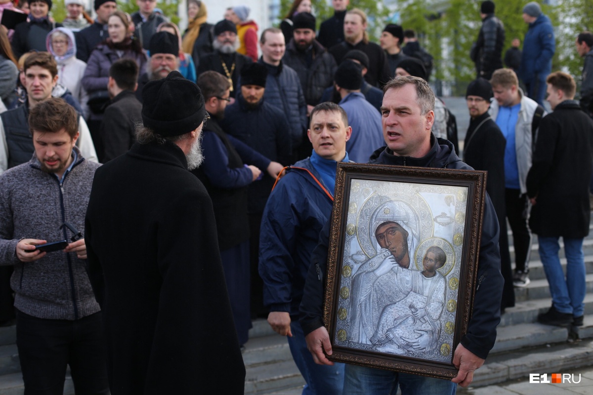 https://static.ngs.ru/news/99/preview/020c0b5dca78862fca621800c48955e421c840b86_1200.JPG