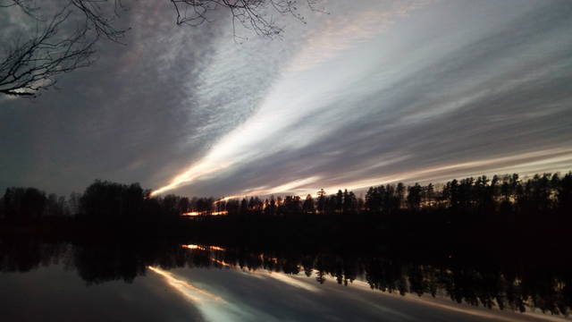 http://images.vfl.ru/ii/1540231486/aef0028a/23906603_m.jpg