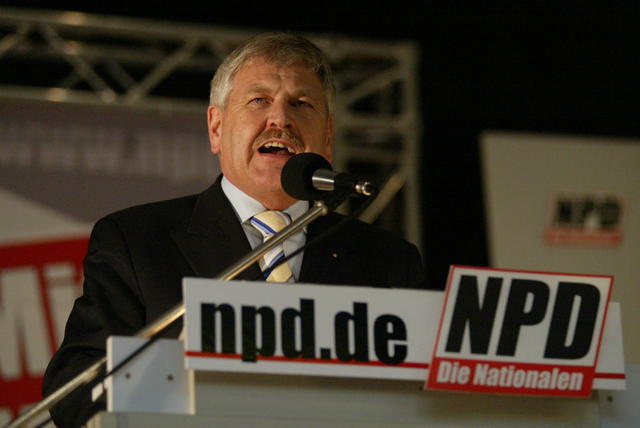 http://dic.academic.ru/pictures/wiki/files/85/Udo_Voigt.jpg