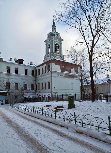http://photos.wikimapia.org/p/00/02/01/96/07_big.jpg