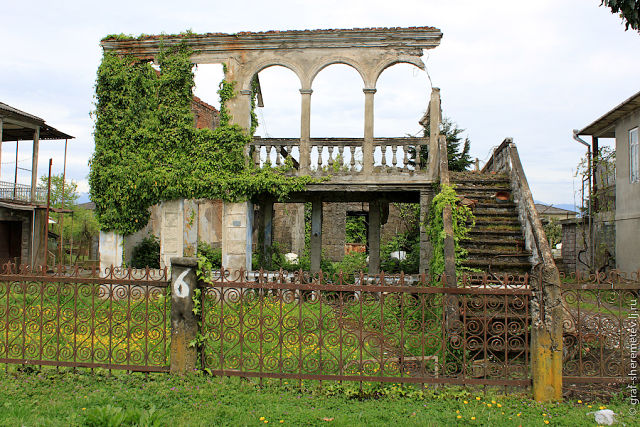 http://images.vfl.ru/ii/1502097043/188631e8/18167412.jpg