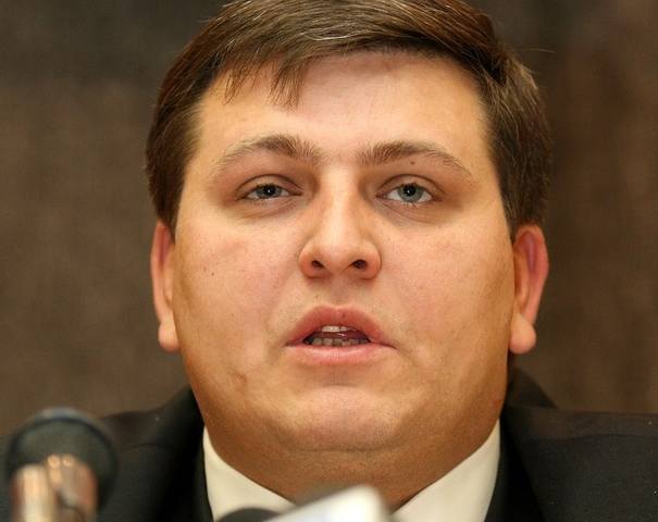 http://images.vfl.ru/ii/1528879291/9f8c002a/22097191_m.jpg