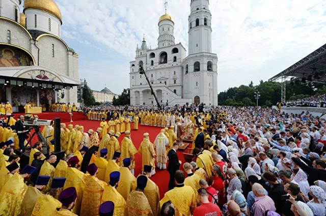 http://images.vfl.ru/ii/1532890489/c5759a1f/22677894_m.jpg