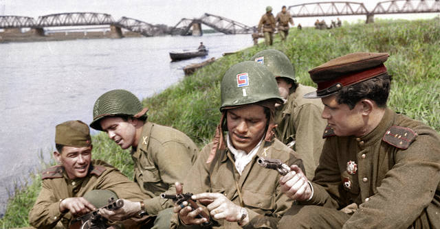 http://images.vfl.ru/ii/1557389679/feb54894/26471530_m.jpg
