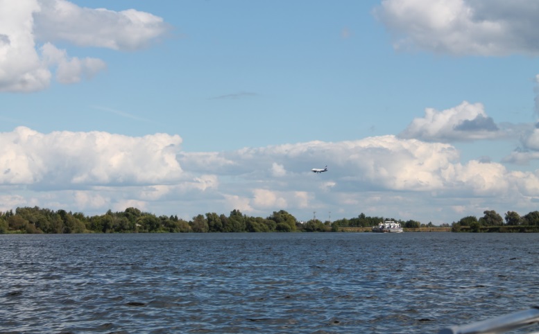 http://images.vfl.ru/ii/1565956375/8884e404/27559631.jpg