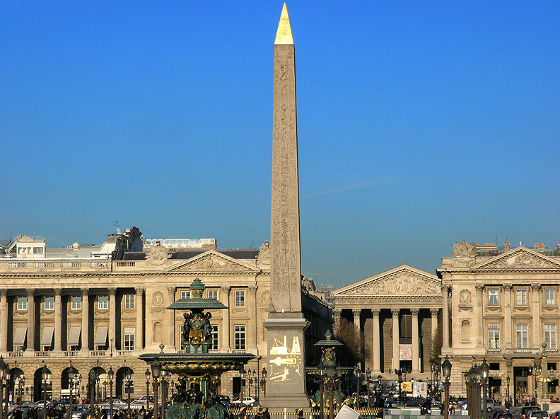 https://upload.wikimedia.org/wikipedia/commons/4/41/Place_de_la_concorde.jpg