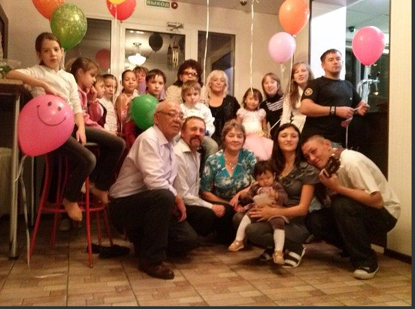 http://images.vfl.ru/ii/1547396970/65d9a6f1/24938286_m.png