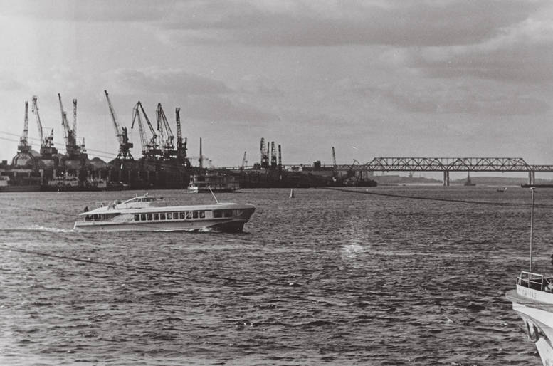 http://images.vfl.ru/ii/1628288566/5e4b5d27/35414645_m.jpg