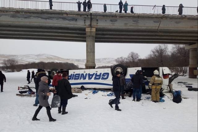 http://images.vfl.ru/ii/1575316109/8ccbf277/28780340.jpg