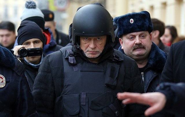 http://images.vfl.ru/ii/1573844377/260da537/28574697_m.jpg