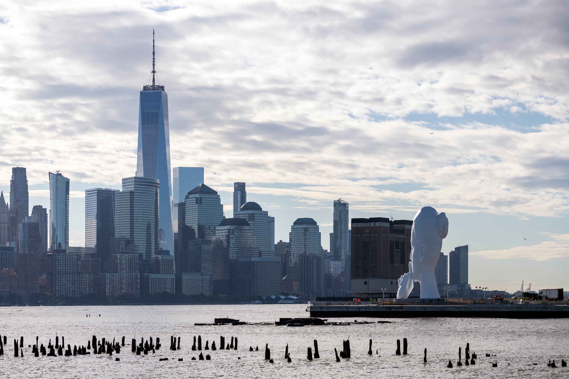 https://jaumeplensa.com/gestorPlensa/images/entradas/entrada-438/1_Waters-soul_NY.jpg