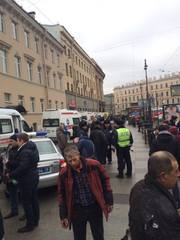 http://images.vfl.ru/ii/1494160876/f9d96425/17136344_m.jpg