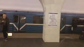 http://images.vfl.ru/ii/1503330540/776756d4/18323441_m.jpg