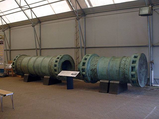 http://images.vfl.ru/ii/1535454168/c004a9ea/23089272.jpg