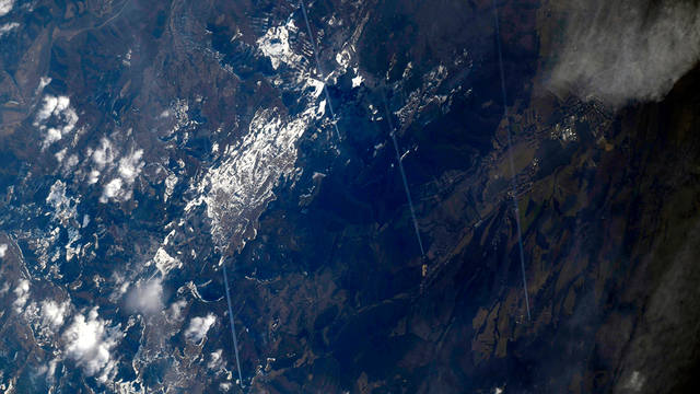 http://images.vfl.ru/ii/1570972222/1267a654/28177302_m.jpg
