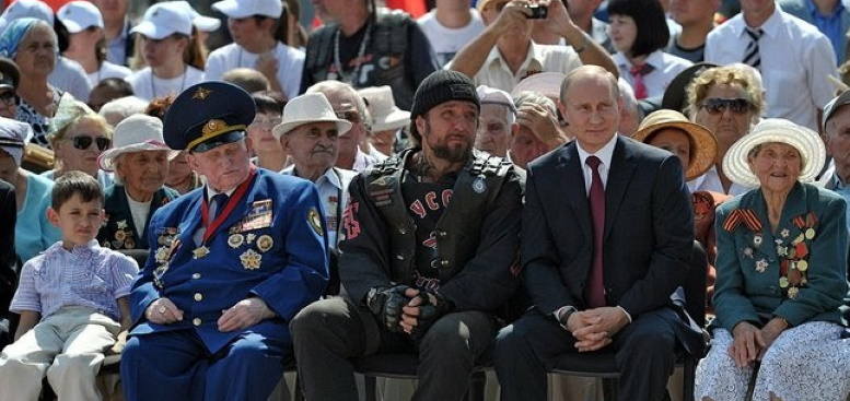 http://images.vfl.ru/ii/1618615172/6a230de9/34113577_m.jpg