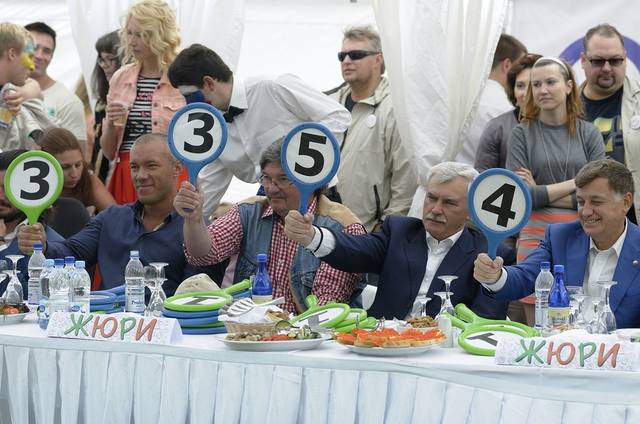 http://images.vfl.ru/ii/1525552480/fad199c4/21630388_m.jpg