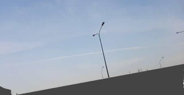 http://images.vfl.ru/ii/1556320167/debac460/26334230_m.jpg