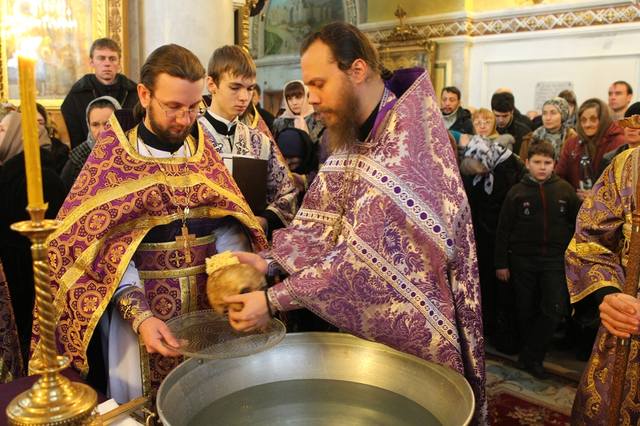 http://images.vfl.ru/ii/1507841752/001a0c0b/18976385_m.jpg