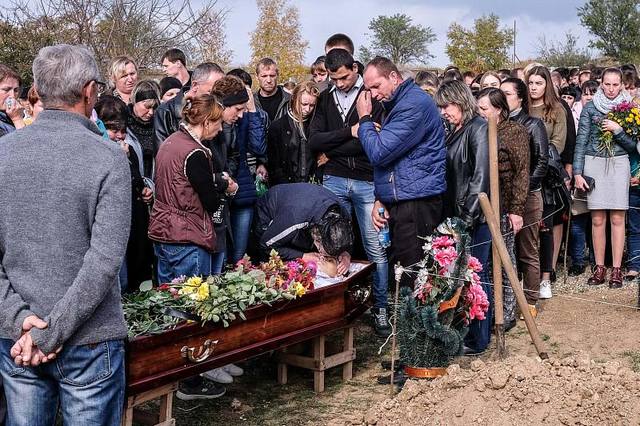 http://images.vfl.ru/ii/1545816031/d1be40e9/24733743_m.jpg