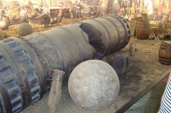 http://images.vfl.ru/ii/1535310376/14494d96/23063430_m.jpg