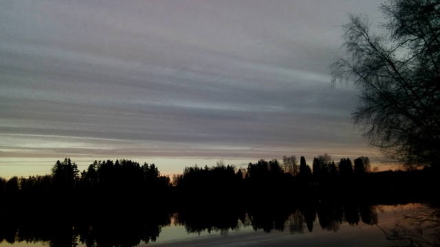 http://images.vfl.ru/ii/1540231853/f3c9256a/23906649_m.jpg