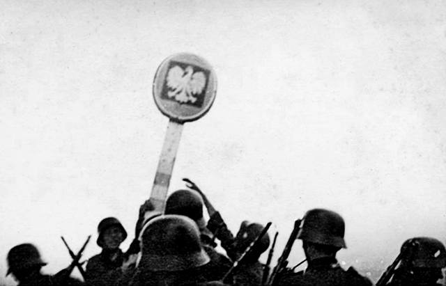 http://images.vfl.ru/ii/1520417621/d46e791c/20857890_m.jpg