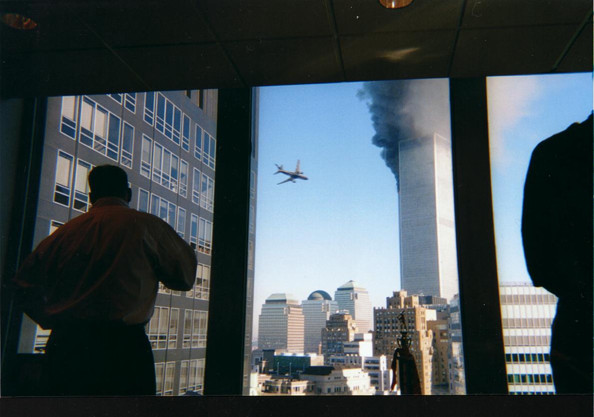 http://911research.wtc7.net/wtc/evidence/photos/docs/wtc2_crash_south/p1.jpg